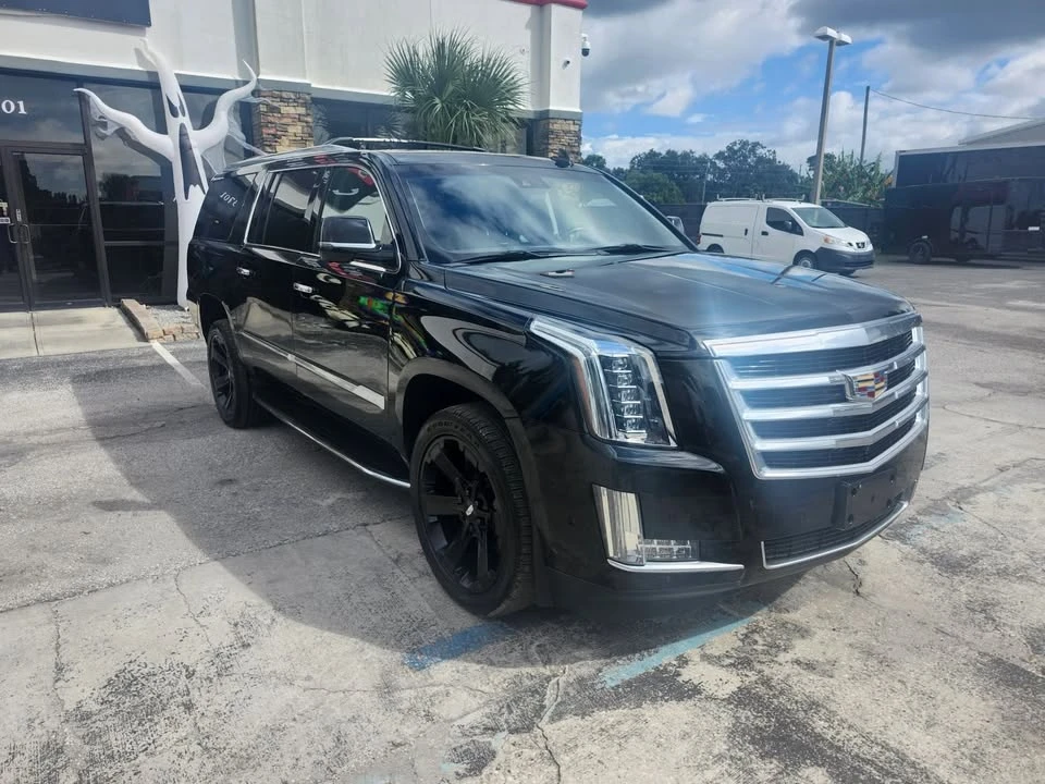 2019 Cadillac Escalade 4th Gen - Image 2 of 18