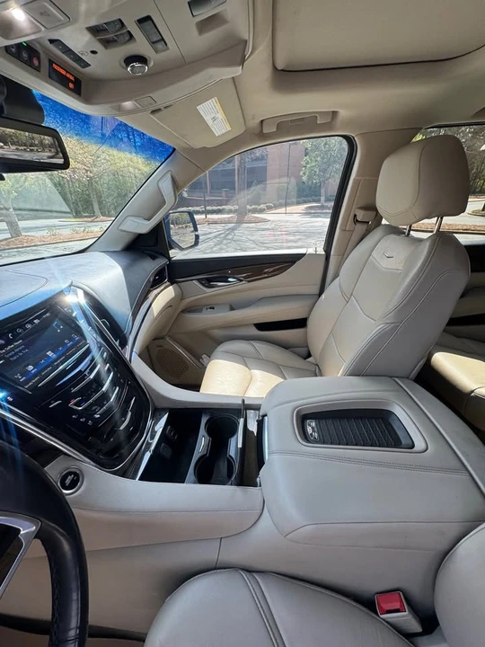 2019 Cadillac Escalade 4th Gen - Image 6 of 13
