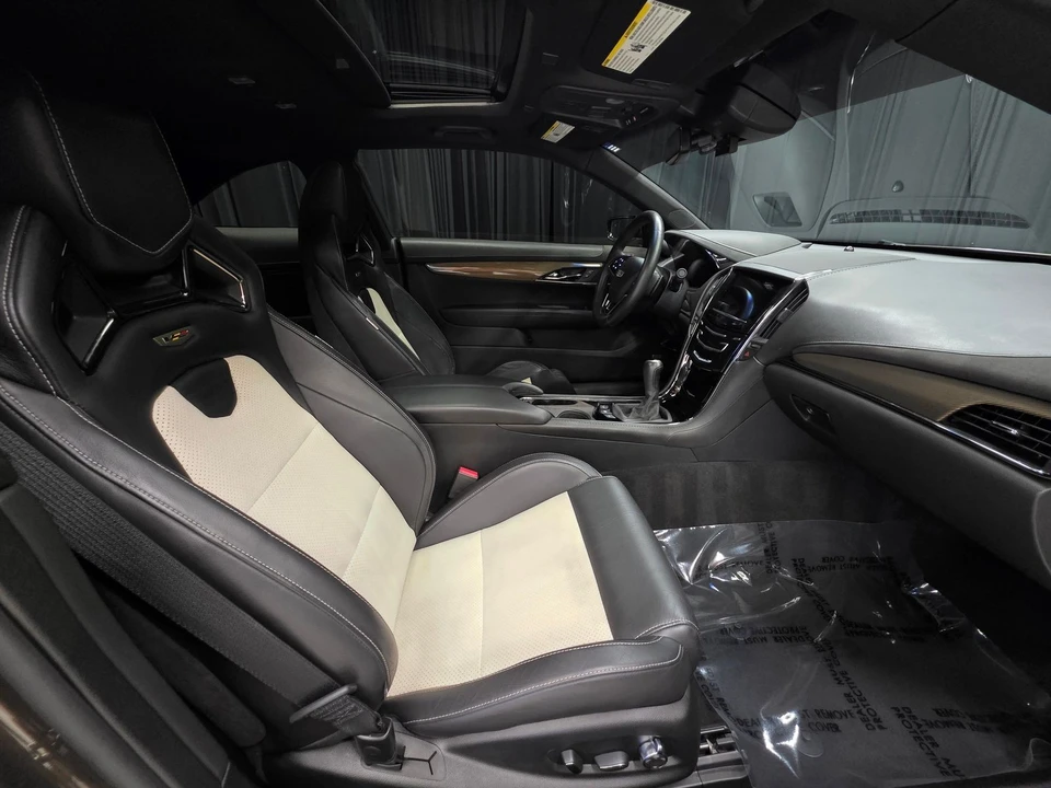 2019 Cadillac ATS-V - Image 2 of 31