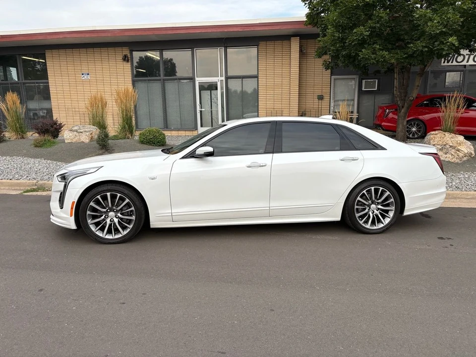 2019 Cadillac CT6 - Image 18 of 21