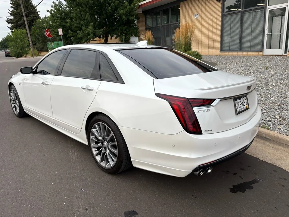 2019 Cadillac CT6 - Image 17 of 21
