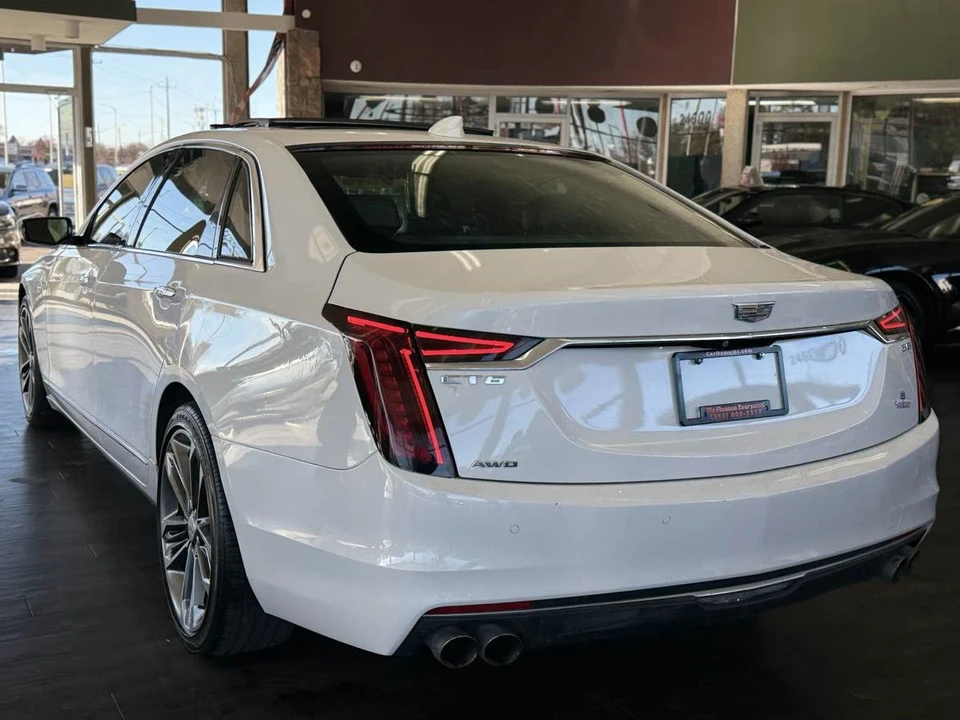 2019 Cadillac CT6 - Image 11 of 12