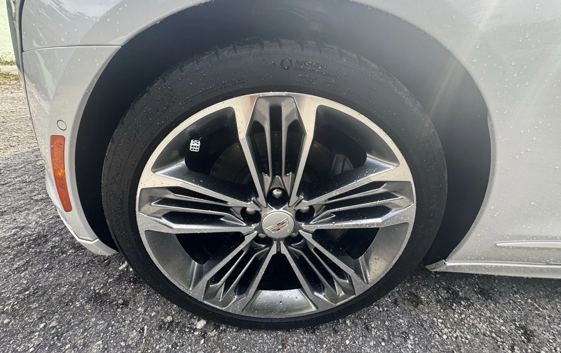 2019 Cadillac CT6 - Image 9 of 17