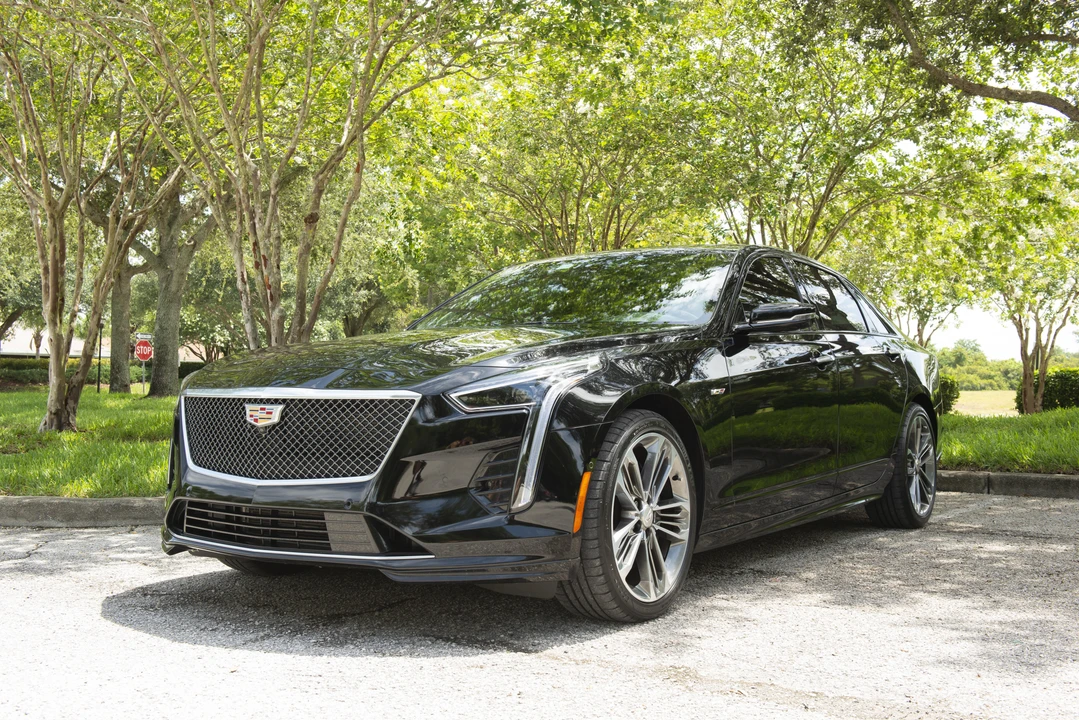 2019 Cadillac CT6-V - Image 8 of 25