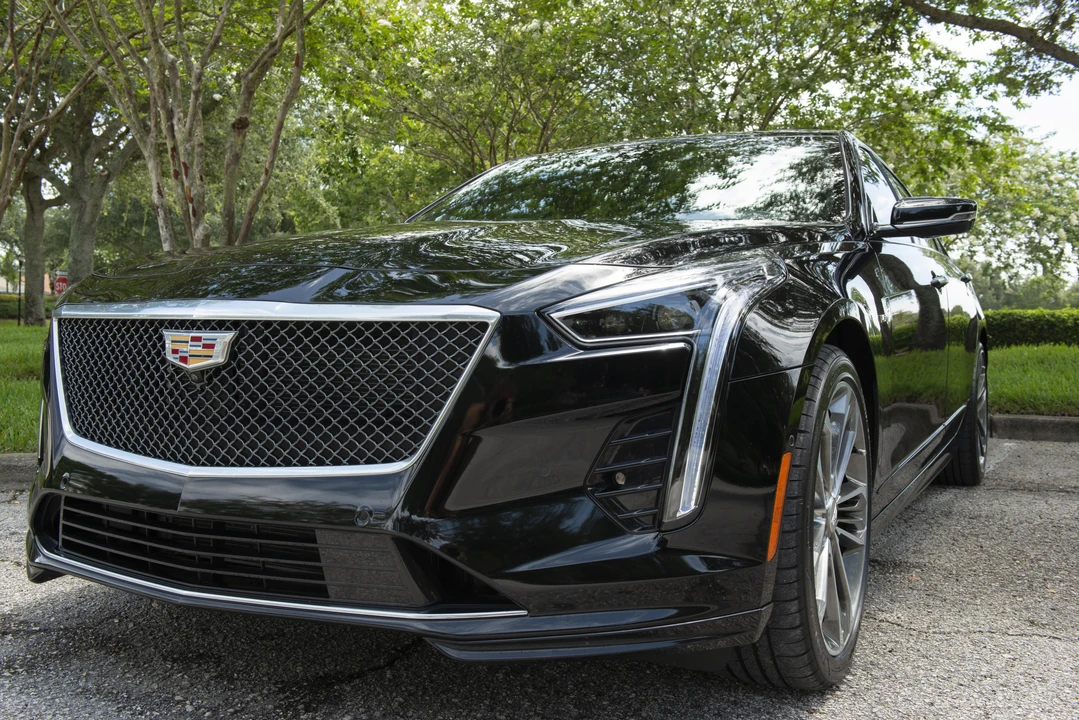 2019 Cadillac CT6-V - Image 6 of 25