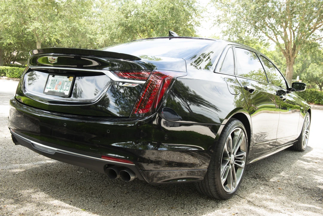 2019 Cadillac CT6-V - Image 15 of 25
