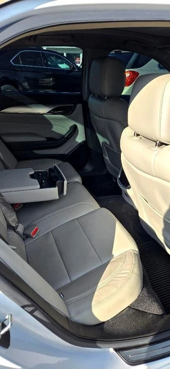 2019 Cadillac CTS 3rd Gen - Image 6 of 10