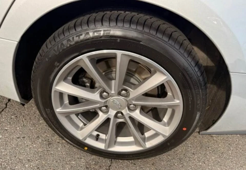 2019 Cadillac CTS 3rd Gen - Image 9 of 10