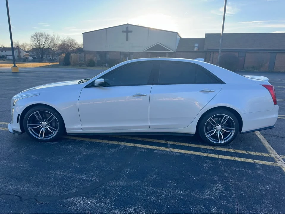2019 Cadillac CTS 3rd Gen - Image 17 of 18