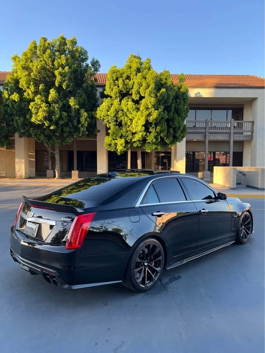 2019 Cadillac CTS-V 3rd Gen - Image 2 of 9