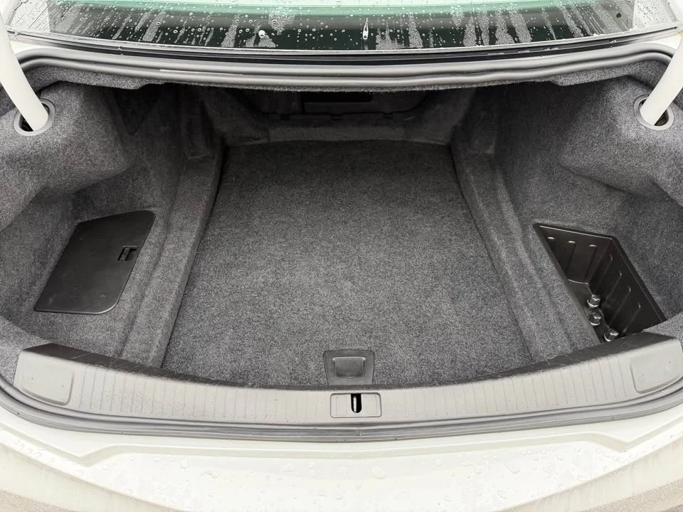 2019 Cadillac CTS 3rd Gen - Image 10 of 11