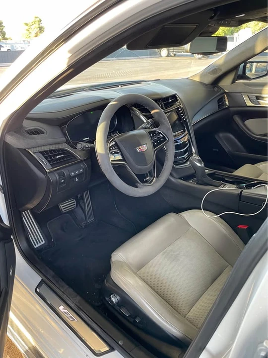 2019 Cadillac CTS-V 3rd Gen - Image 15 of 20