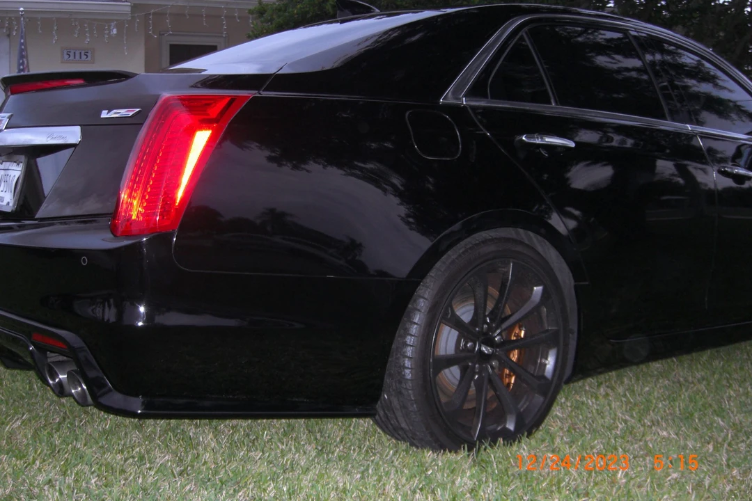 2019 Cadillac CTS-V 3rd Gen - Image 27 of 31