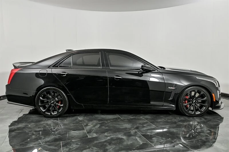 2019 Cadillac CTS-V 3rd Gen - Image 9 of 30