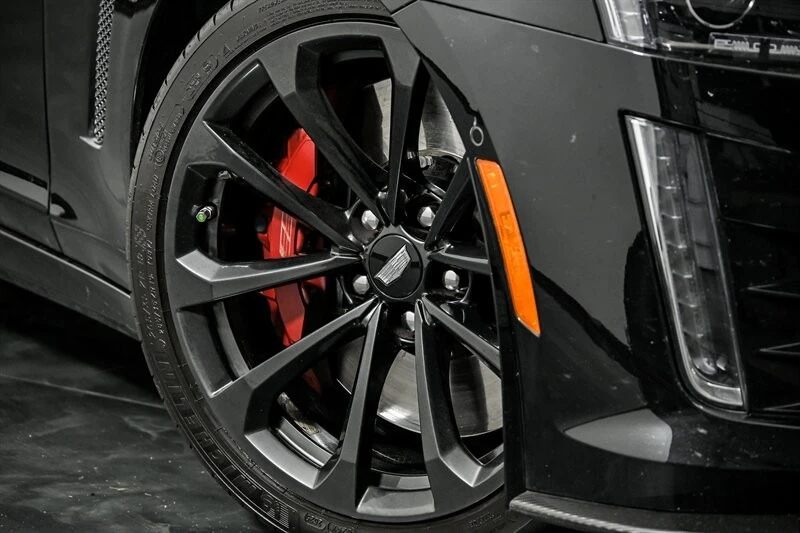 2019 Cadillac CTS-V 3rd Gen - Image 3 of 30