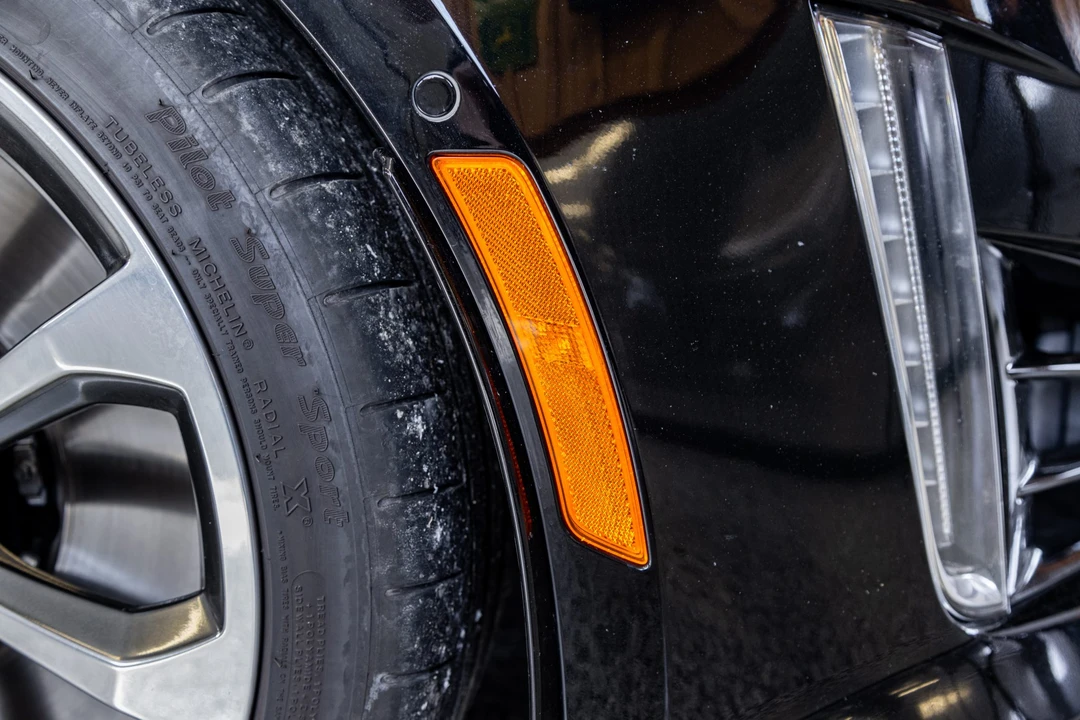 2019 Cadillac CTS-V 3rd Gen - Image 28 of 31