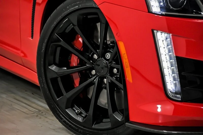 2019 Cadillac CTS-V 3rd Gen - Image 4 of 31