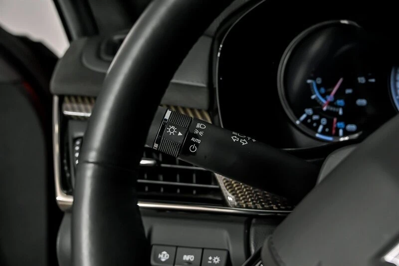 2019 Cadillac CTS-V 3rd Gen - Image 27 of 31