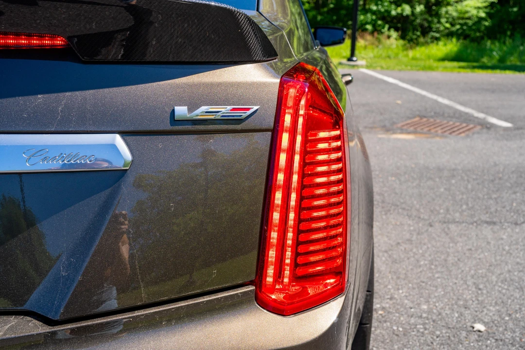 2019 Cadillac CTS-V 3rd Gen - Image 14 of 31