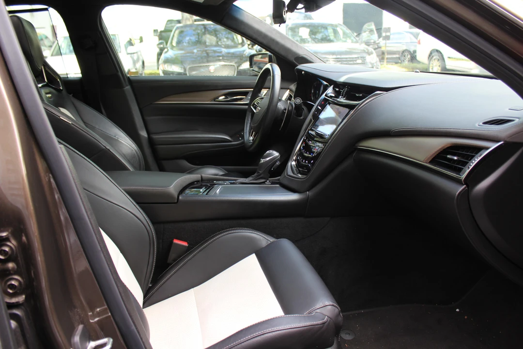 2019 Cadillac CTS-V 3rd Gen - Image 30 of 31
