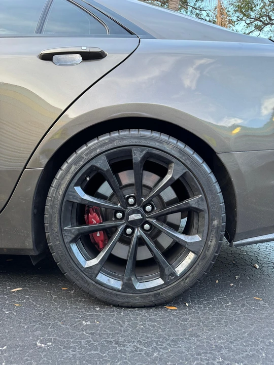 2019 Cadillac CTS-V 3rd Gen - Image 25 of 31