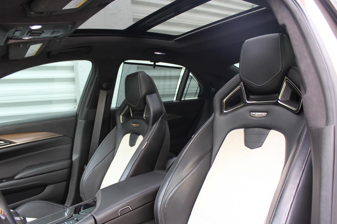 2019 Cadillac CTS-V 3rd Gen - Image 29 of 31