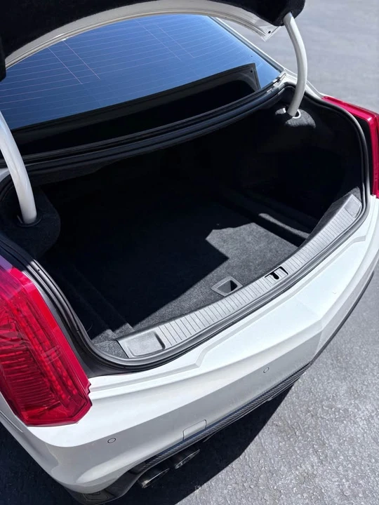 2019 Cadillac CTS-V 3rd Gen - Image 11 of 20