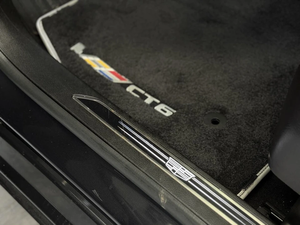 2019 Cadillac CT6-V - Image 28 of 31