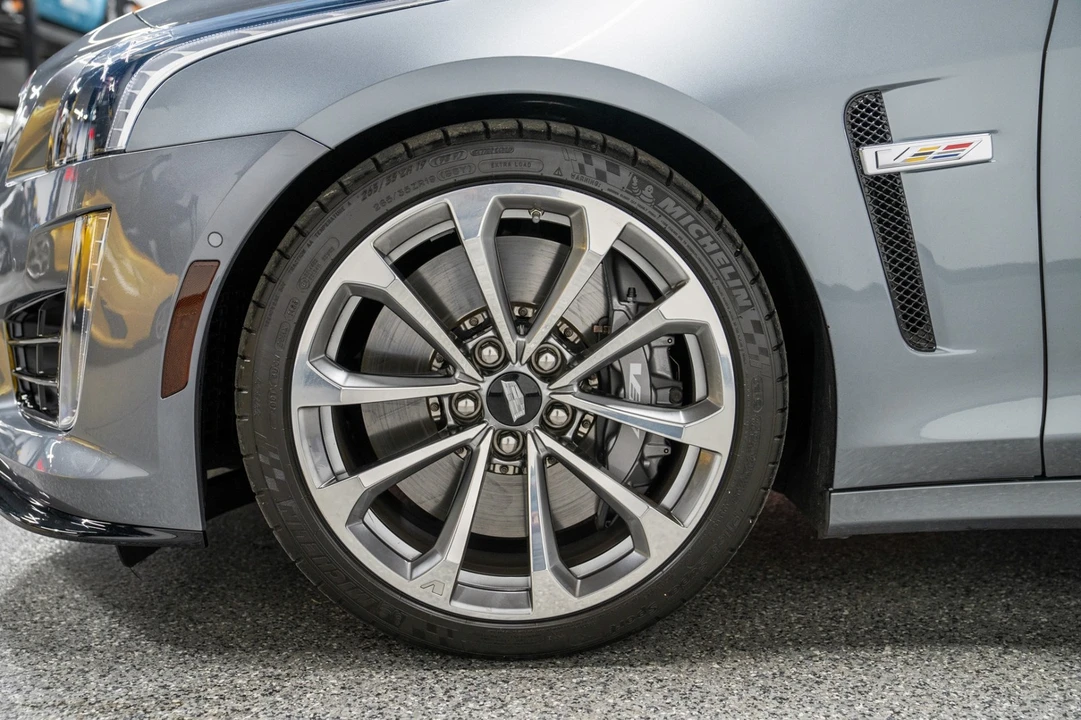 2019 Cadillac CTS-V 3rd Gen - Image 9 of 21