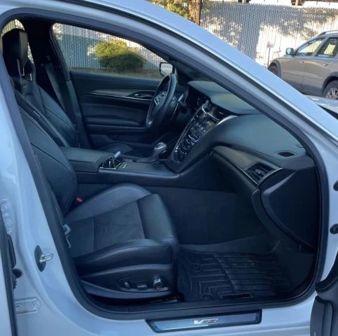 2019 Cadillac CTS-V 3rd Gen - Image 18 of 21