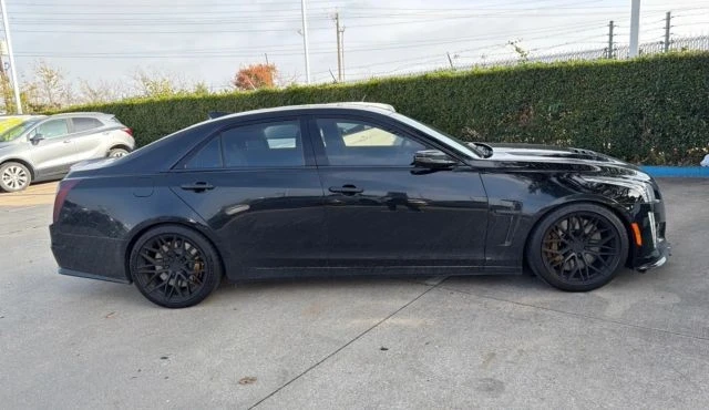 2019 Cadillac CTS-V 3rd Gen - Image 2 of 9