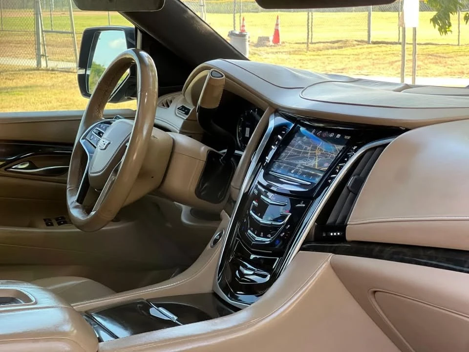 2019 Cadillac Escalade 4th Gen - Image 11 of 13