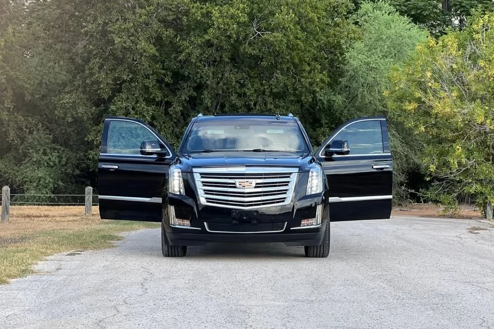 2019 Cadillac Escalade 4th Gen - Image 4 of 13