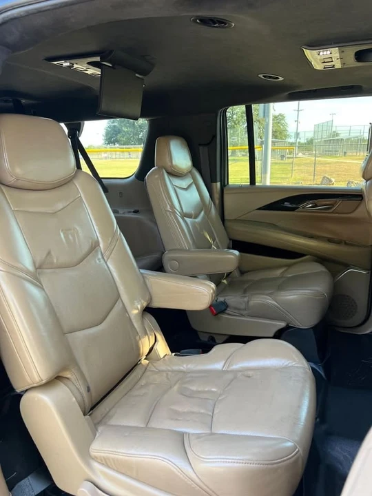 2019 Cadillac Escalade 4th Gen - Image 8 of 13