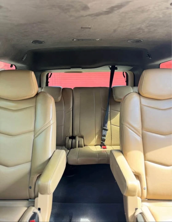 2019 Cadillac Escalade 4th Gen - Image 4 of 8