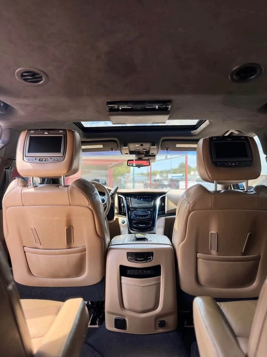 2019 Cadillac Escalade 4th Gen - Image 3 of 8