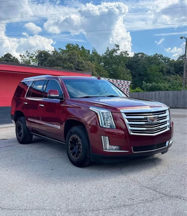 2019 Cadillac Escalade 4th Gen - Image 2 of 8