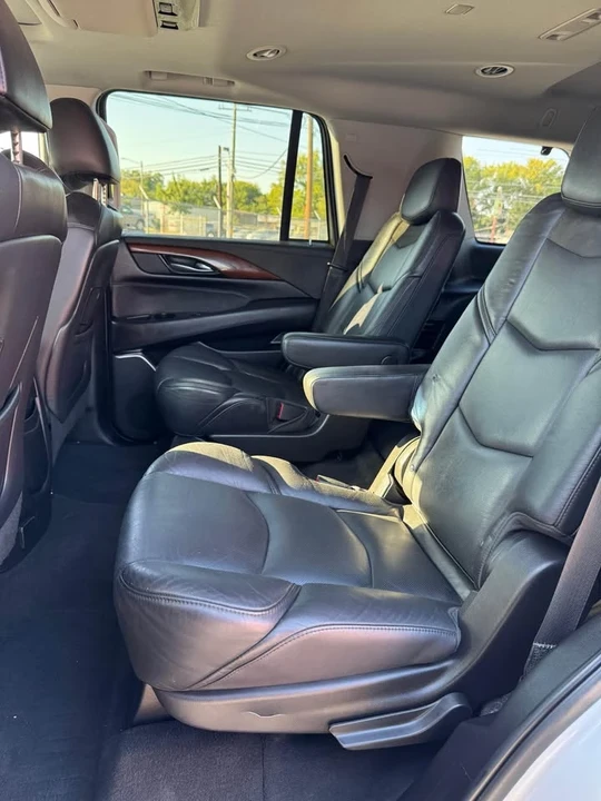 2019 Cadillac Escalade 4th Gen - Image 2 of 14