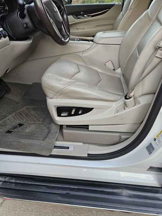 2019 Cadillac Escalade 4th Gen - Image 5 of 11