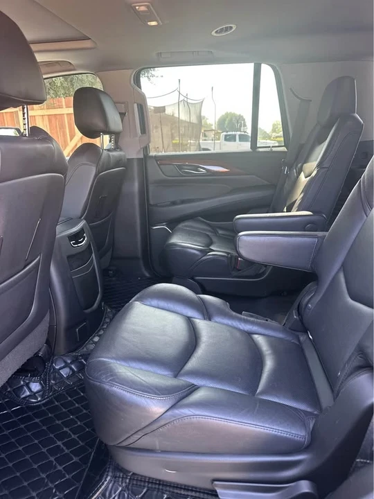 2019 Cadillac Escalade 4th Gen - Image 8 of 18
