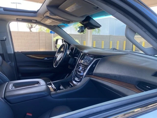 2019 Cadillac Escalade 4th Gen - Image 5 of 6