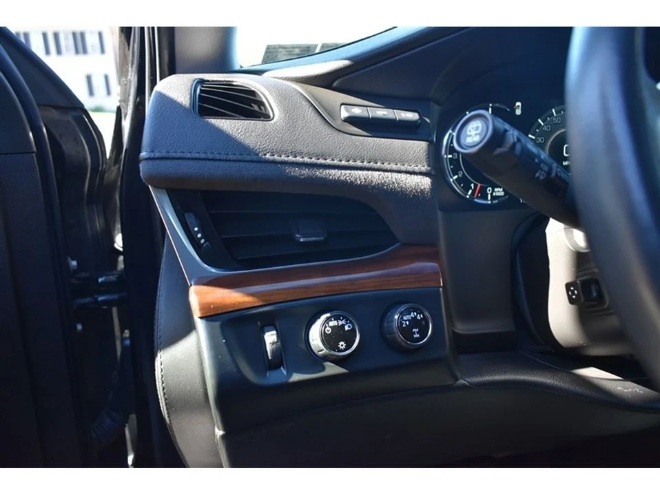 2019 Cadillac Escalade 4th Gen - Image 12 of 20