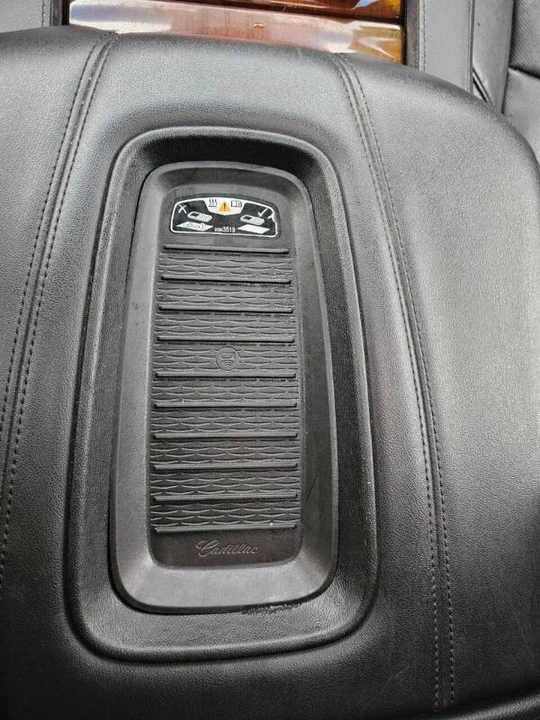 2019 Cadillac Escalade 4th Gen - Image 14 of 20