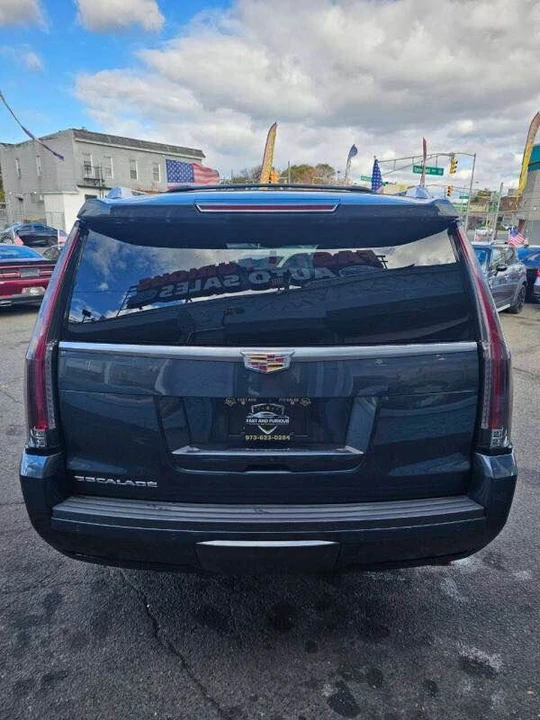 2019 Cadillac Escalade 4th Gen - Image 17 of 18