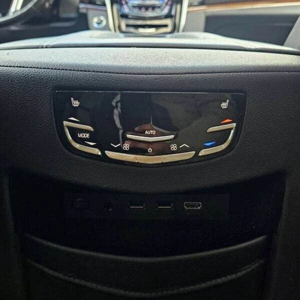 2019 Cadillac Escalade 4th Gen - Image 10 of 18