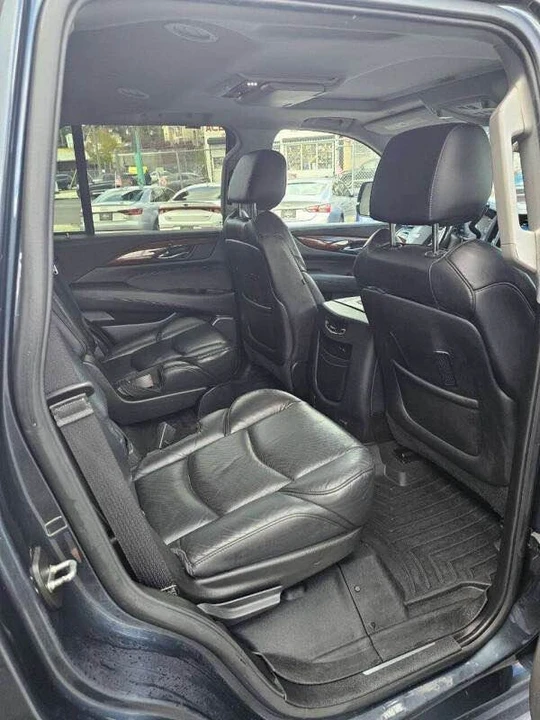 2019 Cadillac Escalade 4th Gen - Image 8 of 18