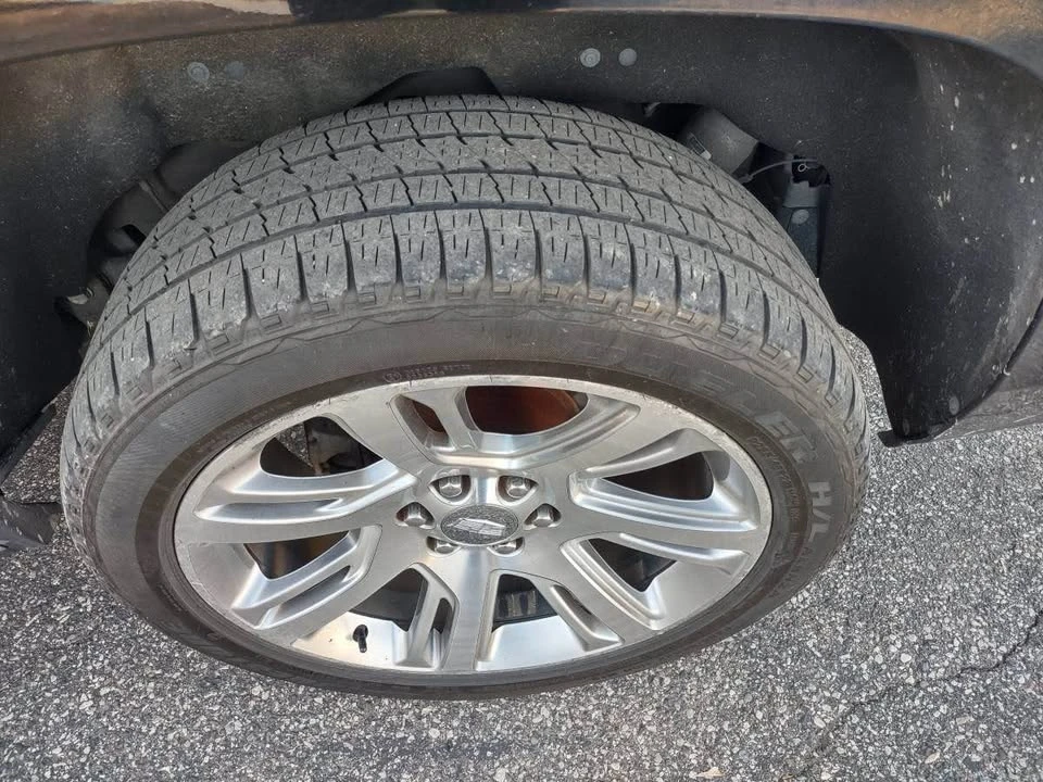 2019 Cadillac Escalade 4th Gen - Image 15 of 19