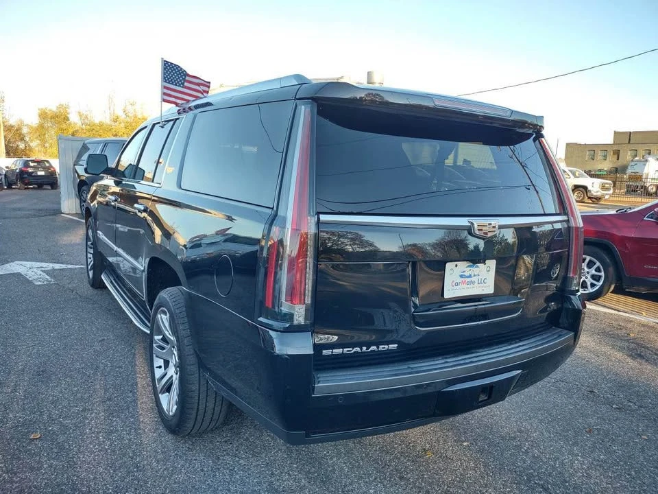 2019 Cadillac Escalade 4th Gen - Image 3 of 19