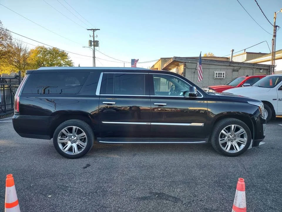 2019 Cadillac Escalade 4th Gen - Image 6 of 19