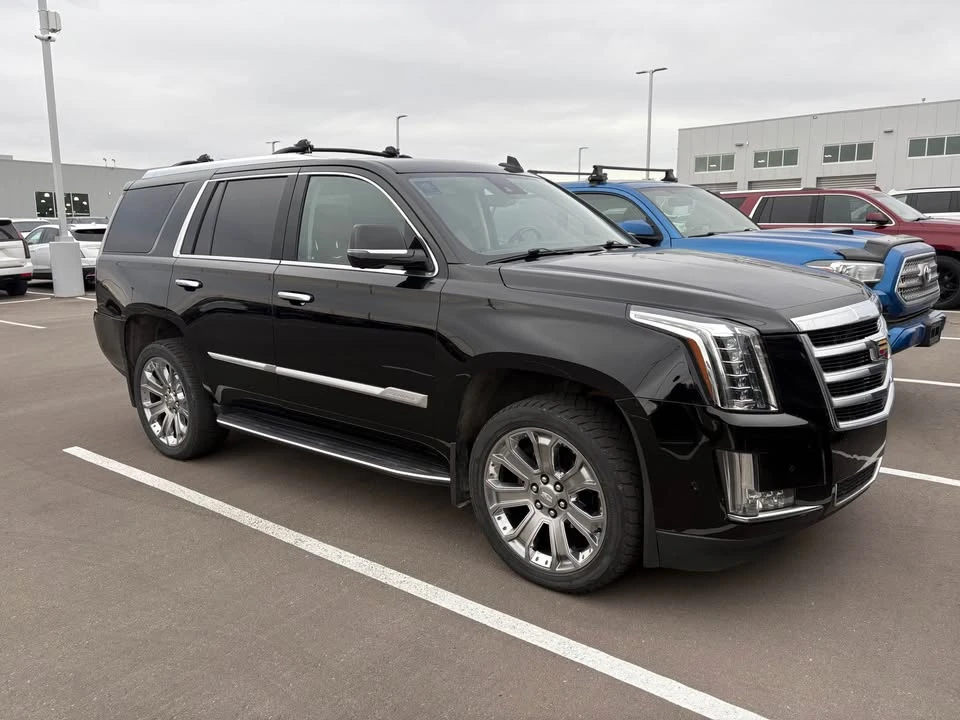 2019 Cadillac Escalade 4th Gen - Image 2 of 6
